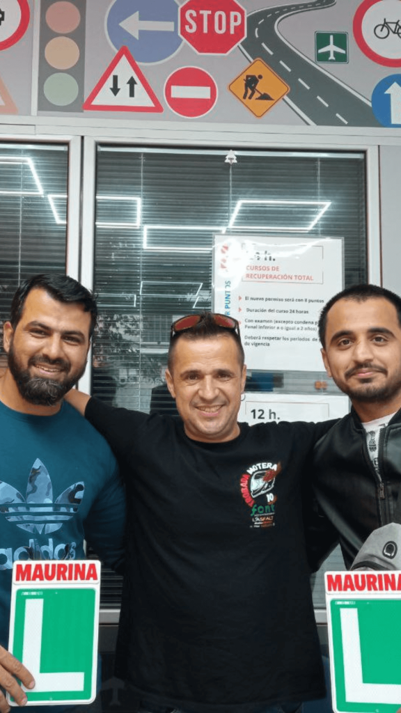 Aprende a conducir con confianza en Autoescuela Maurina, en Terrassa. Cursos teóricos y prácticos, trato cercano y horarios flexibles.